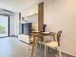 Garden View Apt- 1BR T1-103