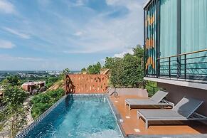Sky Hill Villa Suratthani