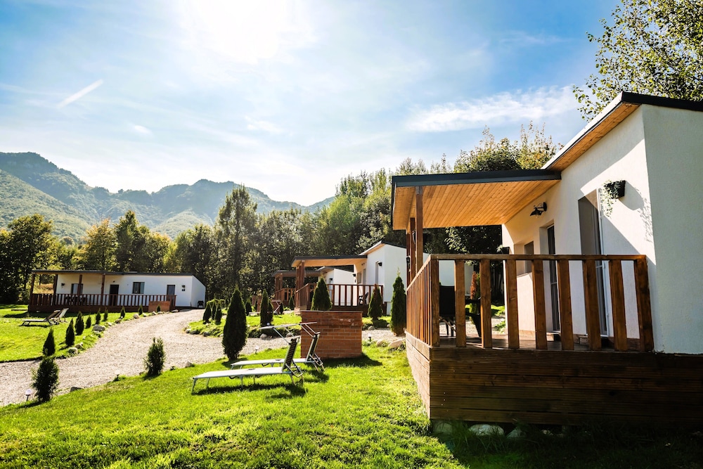 RAI Lodges