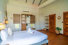 Danisam 4BR BeachVilla SunsetView KBR47