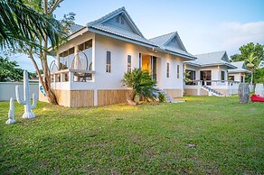 Danisam 4BR BeachVilla SunsetView KBR47