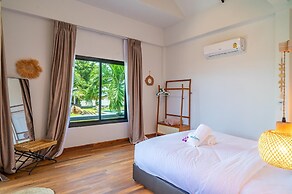 Danisam 4BR BeachVilla SunsetView KBR47