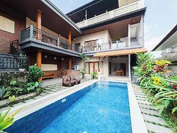 Puri Pudak Pondong Sari Villa