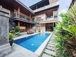 Puri Pudak Pondong Sari Villa
