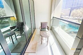 The Cosmopolitan Spacious Studio
