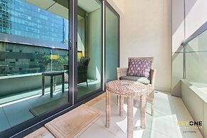 The Cosmopolitan Spacious Studio