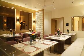 Hotel The Grand Om Krishna