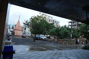 Hotel The Grand Om Krishna