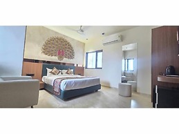 Hotel The Grand Om Krishna