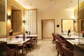 Hotel The Grand Om Krishna