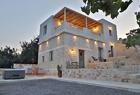 Amvikas Suites in Sitia