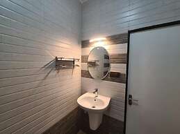 Richard Inn Residency