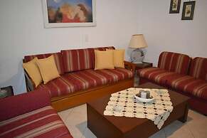 Avli Guesthouse