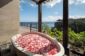 By The Cliff Bali Villa