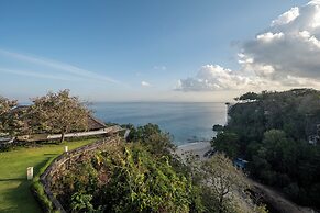 By The Cliff Bali Villa