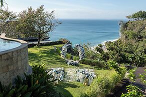 By The Cliff Bali Villa