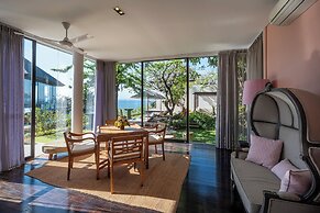 By The Cliff Bali Villa
