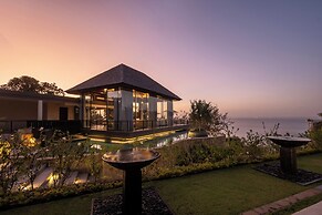 By The Cliff Bali Villa