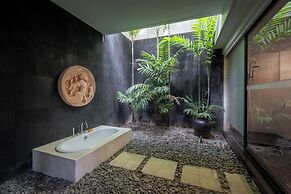 By The Cliff Bali Villa