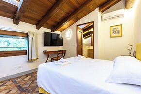 Borgo Malvasia- La Cascina