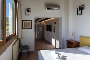 Borgo Malvasia- La Cascina