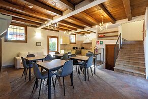 Borgo Malvasia- La Cascina