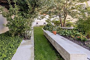 Bairro Alto Garden by Homing