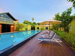 Sky hip resort jomtean pattaya