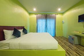 Sky hip resort jomtean pattaya