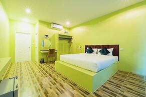 Sky hip resort jomtean pattaya
