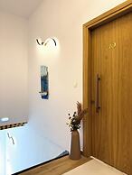 Deluxe Center Suites