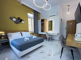 Deluxe Center Suites