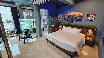 OYO 75592 Blue Tel Residence