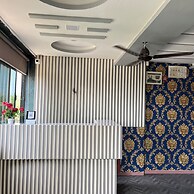 Hotel Radhe Kuudasan