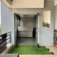Hotel Radhe Kuudasan