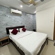 Hotel Radhe Kuudasan