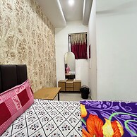 Hotel Radhe Kuudasan