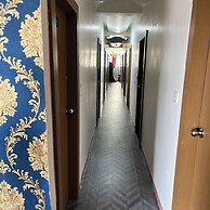 Hotel Radhe Kuudasan
