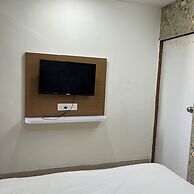 Hotel Radhe Kuudasan