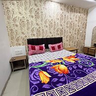 Hotel Radhe Kuudasan