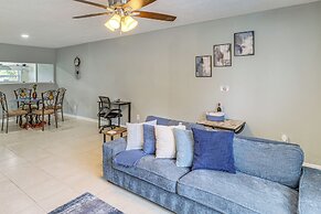 Mins to Beaches & HCA Hospital: Fort Pierce Home
