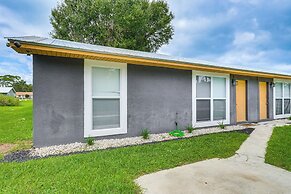 Mins to Beaches & HCA Hospital: Fort Pierce Home