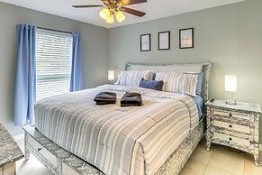 Mins to Beaches & HCA Hospital: Fort Pierce Home