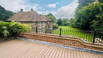 Coastal Haven Retreat in Eythorne