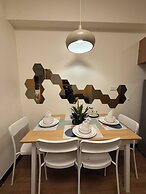 1BR Luxury Apartment The Camden Place