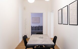 Rental in Rome Constance Apartment