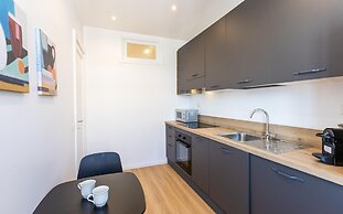 Rental in Rome Constance Apartment