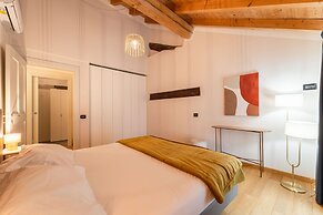Palazzo Odescalchi by Wonderful Italy