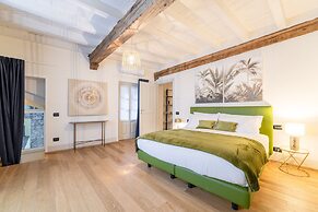 Palazzo Odescalchi by Wonderful Italy