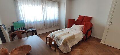 Spacious Retreat Studio Near Obelisk